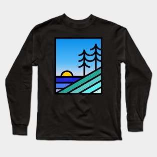 Nature inspiration: Landscape badge with sunset and trees (retro design) Long Sleeve T-Shirt